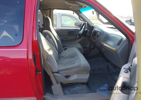 2000 Ford F-150 Lariat/Xl/Xlt from USA, damaged, VIN 1FTRX08L0YKB35450